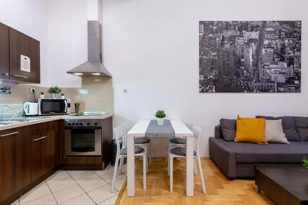 Apartment Downtown Home In The Gozsdu Garden Budapest