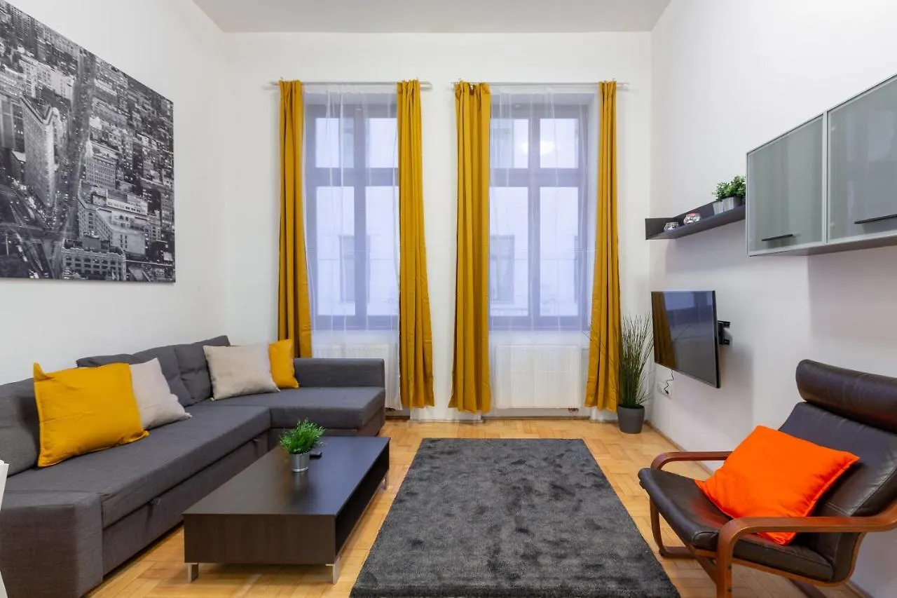 Downtown Home In The Gozsdu Garden Budapest